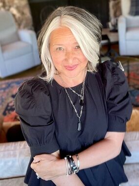 Hi, I’m Linda. Ask me about my listings!